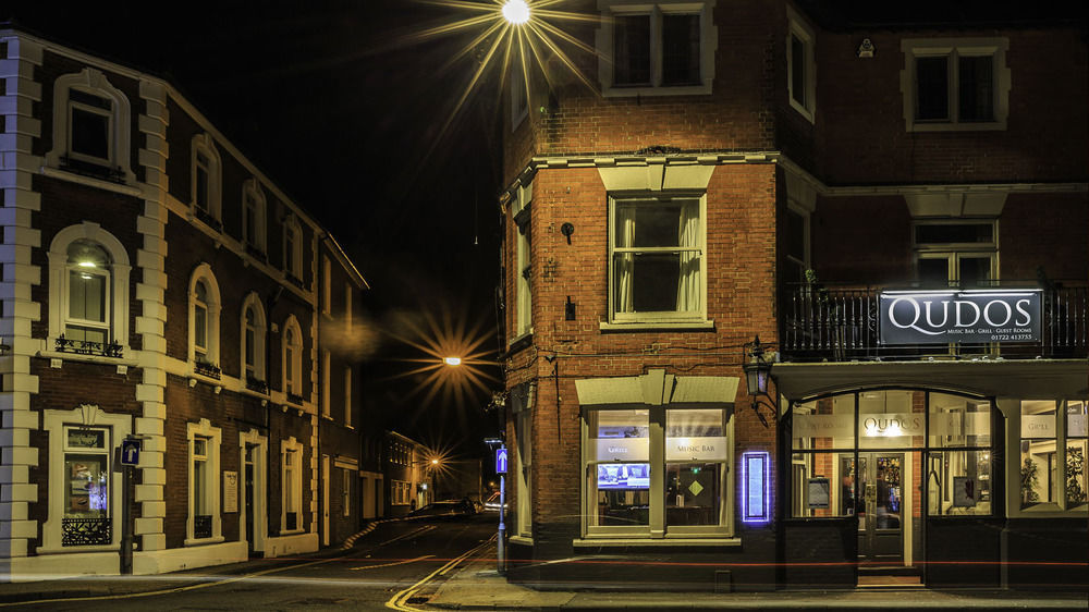 Qudos Hotel Salisbury Bagian luar foto