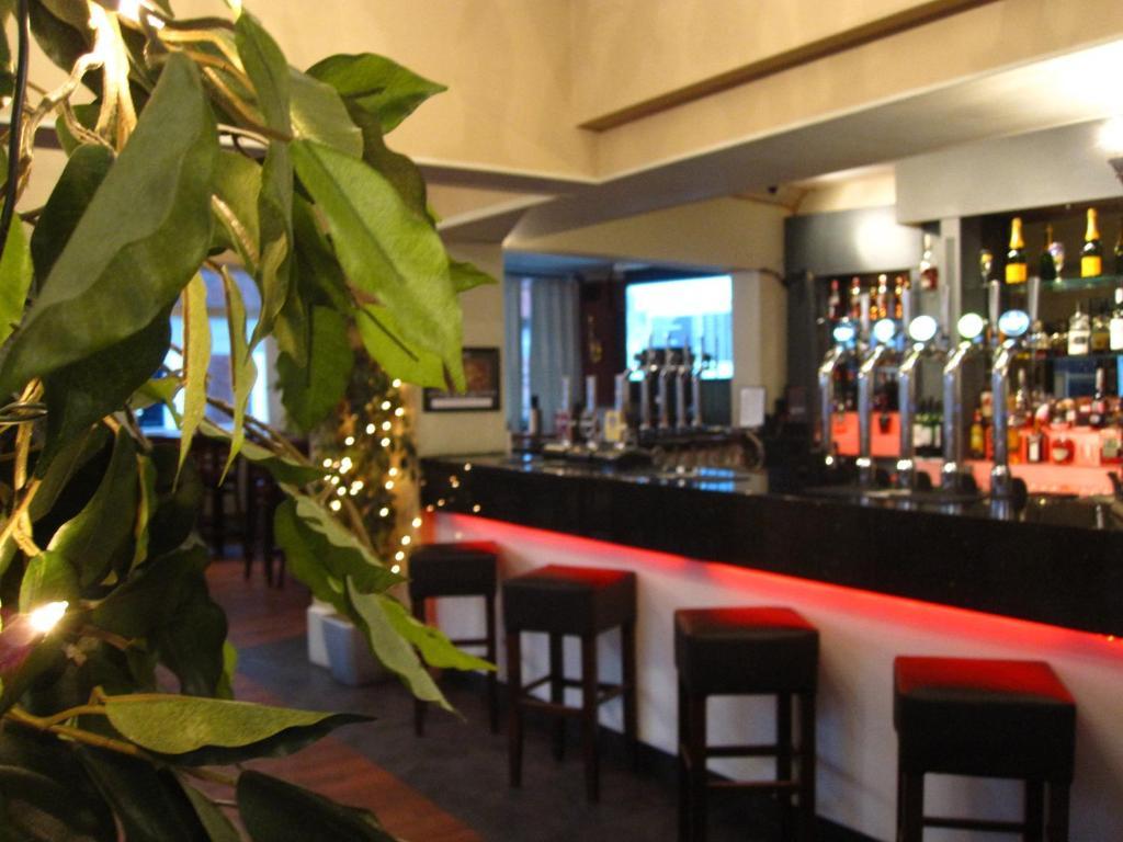 Qudos Hotel Salisbury Bagian luar foto