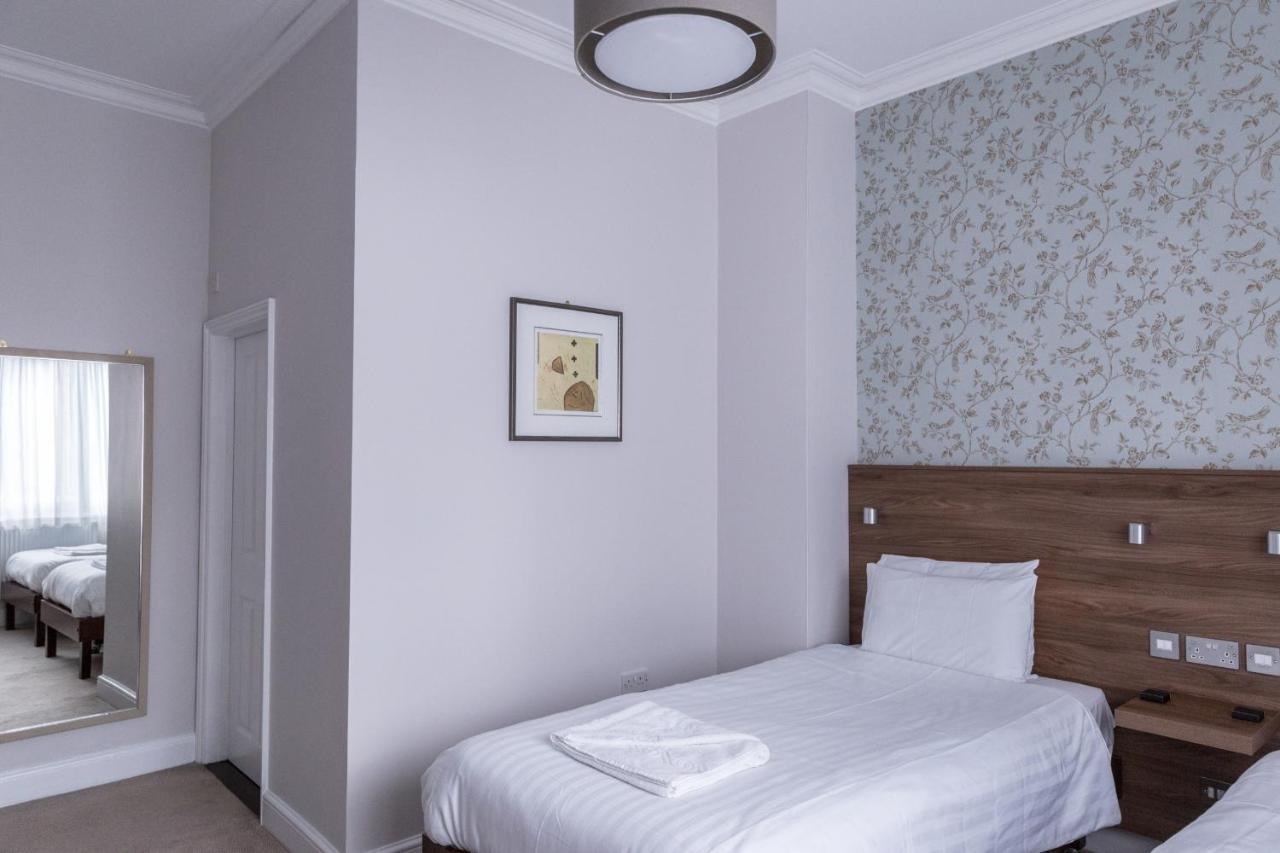 Qudos Hotel Salisbury Bagian luar foto
