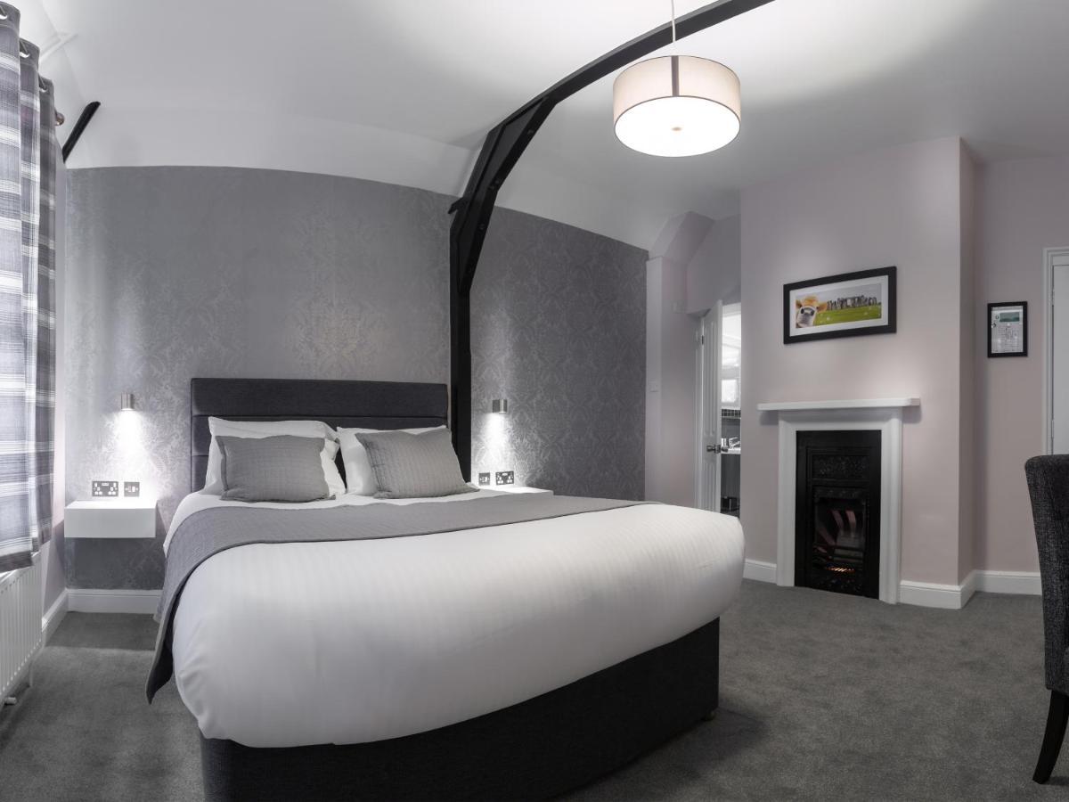 Qudos Hotel Salisbury Bagian luar foto